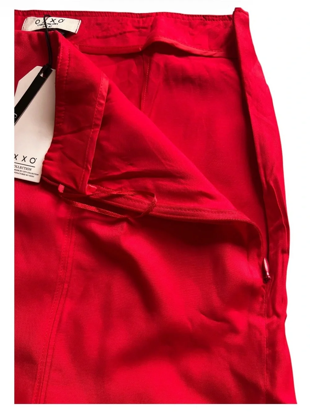 NWT OXXO (Catch The City) Asymmetric High Waist Red Long Skirt M.
